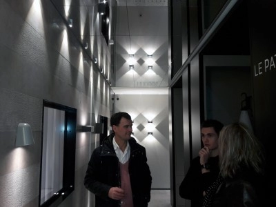 Pose de dalle miroir plafond